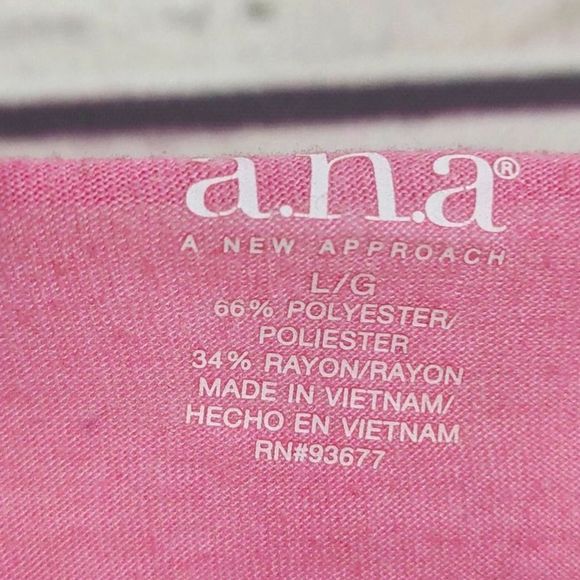 A New Approach Top - Picture 2 of 5